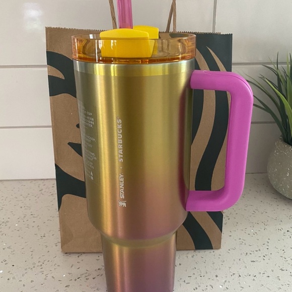 New Stanley Starbucks Summer - Picture 3 of 4